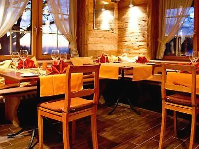 Отель Landgasthof Und Seminarhotel Lueg 3*